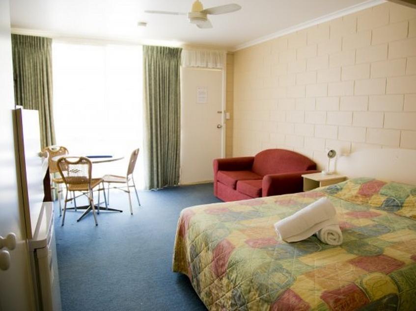Seahorse Motel คาวเวส ภายนอก รูปภาพ